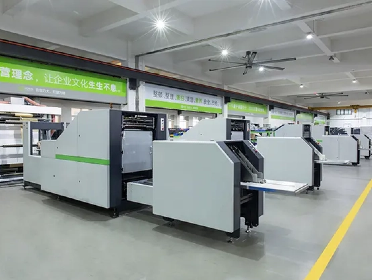 Como os sacos de papel personalizados com alças melhoram a experiência do cliente e a identidade da marca